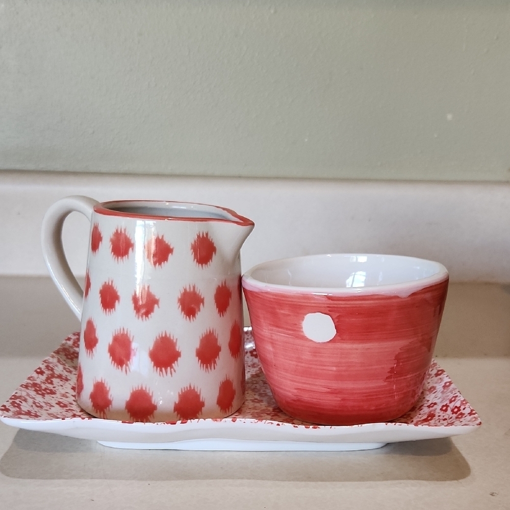 CREATIVE CO-OP creamer And Sugar With Serving Plate 3 Piece Set Creamsickle